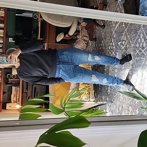 3/$15 Cloth and Stone joggers